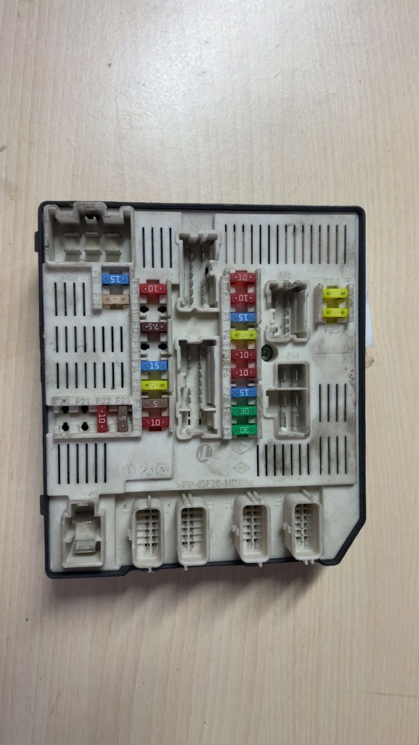 284b66052r-usm-module-r-laguna-iii-2.0-16v - ÉLECTRICITÉ - MOTO-DYNAMIC