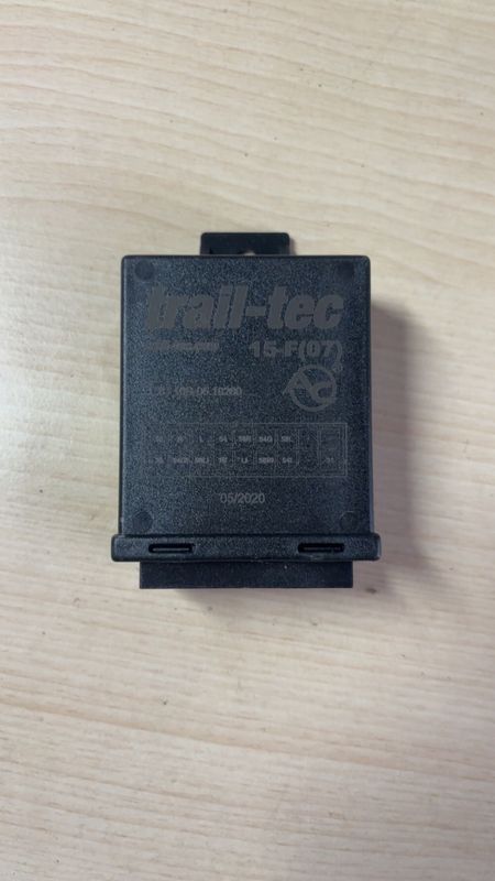 SE2642 PEUGEOT Control Unit 10R-0510280