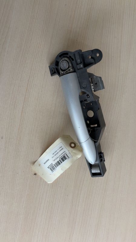 Poignee porte avant gauche RENAULT MODUS PHASE 1 Diesel 2005 52712501
