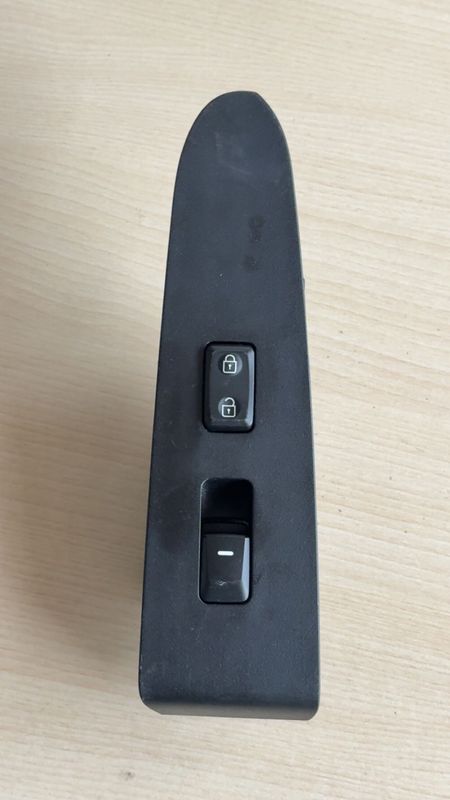 Assemblage interrupteur avant droit Sportage 93575-3W100WK neuf OEM Kia 2011-2017