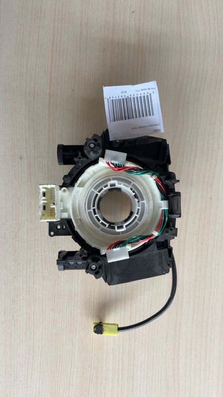 com 2000 nissan tiida