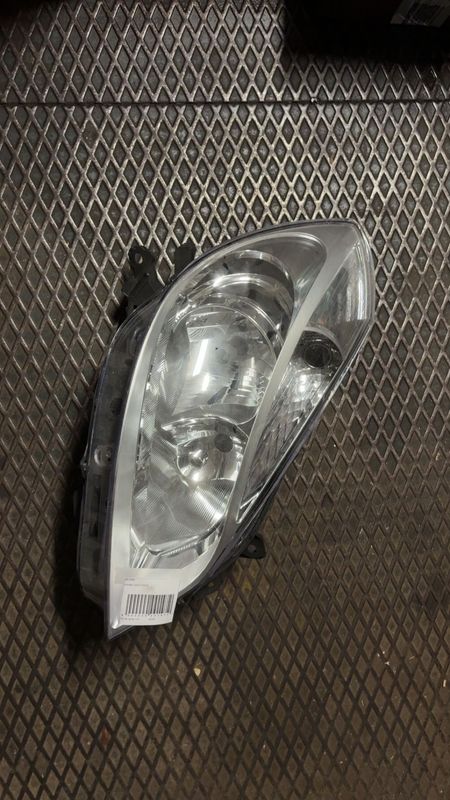 TYC 20-0793-25-2 Projecteur principal RENAULT CLIO