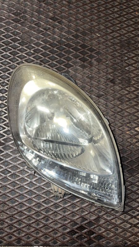 Phare avant droit - Renault Kangoo I ph. 2 de 2005 à 2008 - 8200589033