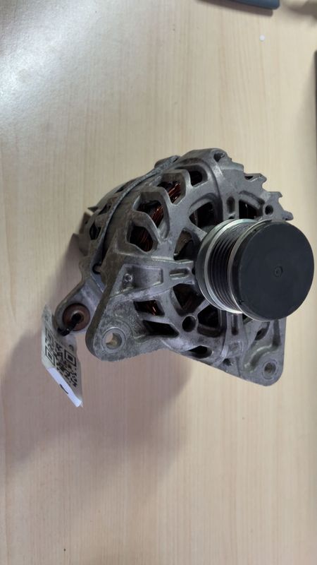 RENAULT Captur J5 1.5 DCI 90 Alternateur 2714146A TG12S275 1.50 Diesel 66kw