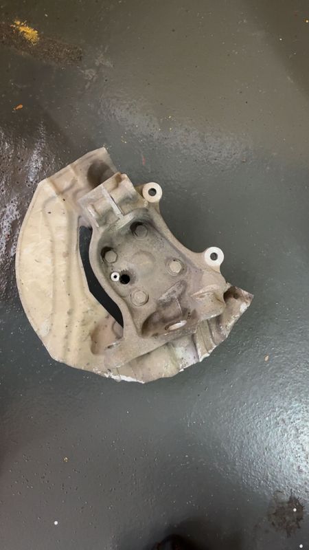 BMW E63 E64 M6 avant Droit Suspension Roue Jambe Moyeu Support Angle 2282890