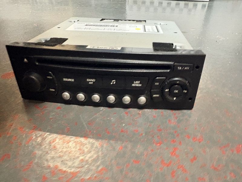 9666959577 Autoradio pour PEUGEOT