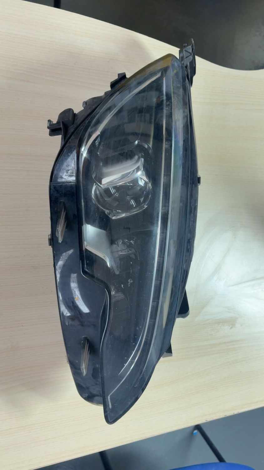 Phare avant droit - Peugeot 308 - 96 778 323 80