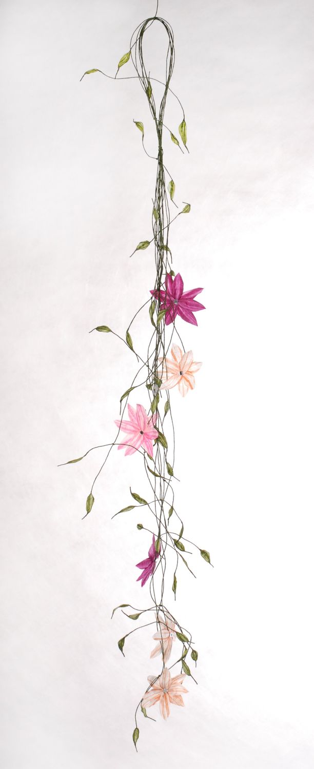 Sternenblütengehänge aus finnischen Papiergarnen