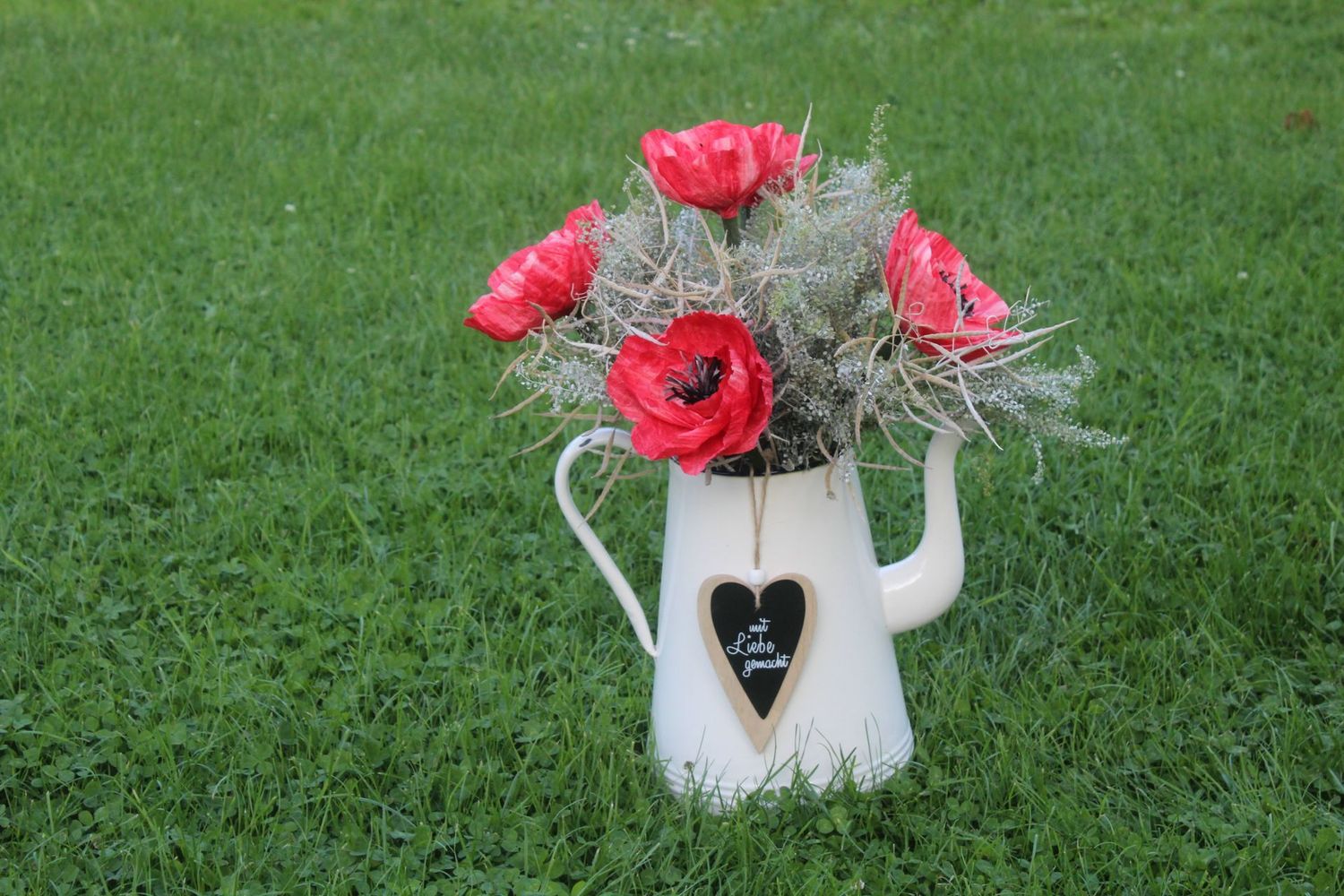 Mohnblumen  rot aus finnischen Papiergarnen Materialpckung