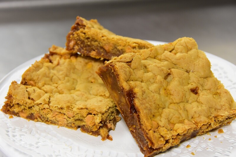 Caramel Filled Butterscotch Blondie