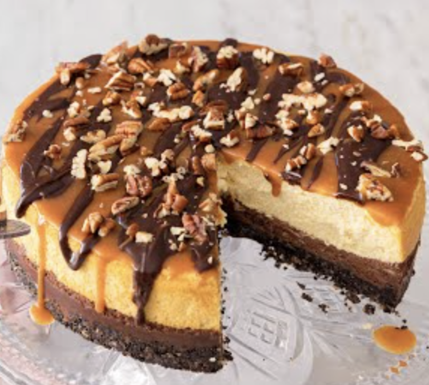 Turtle Cheesecake (8-inch)