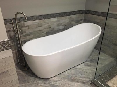 Freestanding Oblong Bathtub