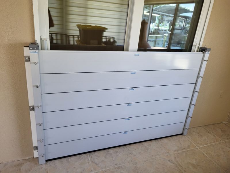 The Flood Barrier Plank 6 feet