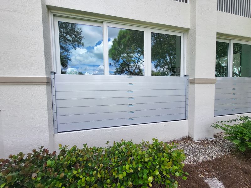 63" Aluminum Flood Barrier Inside Bracket