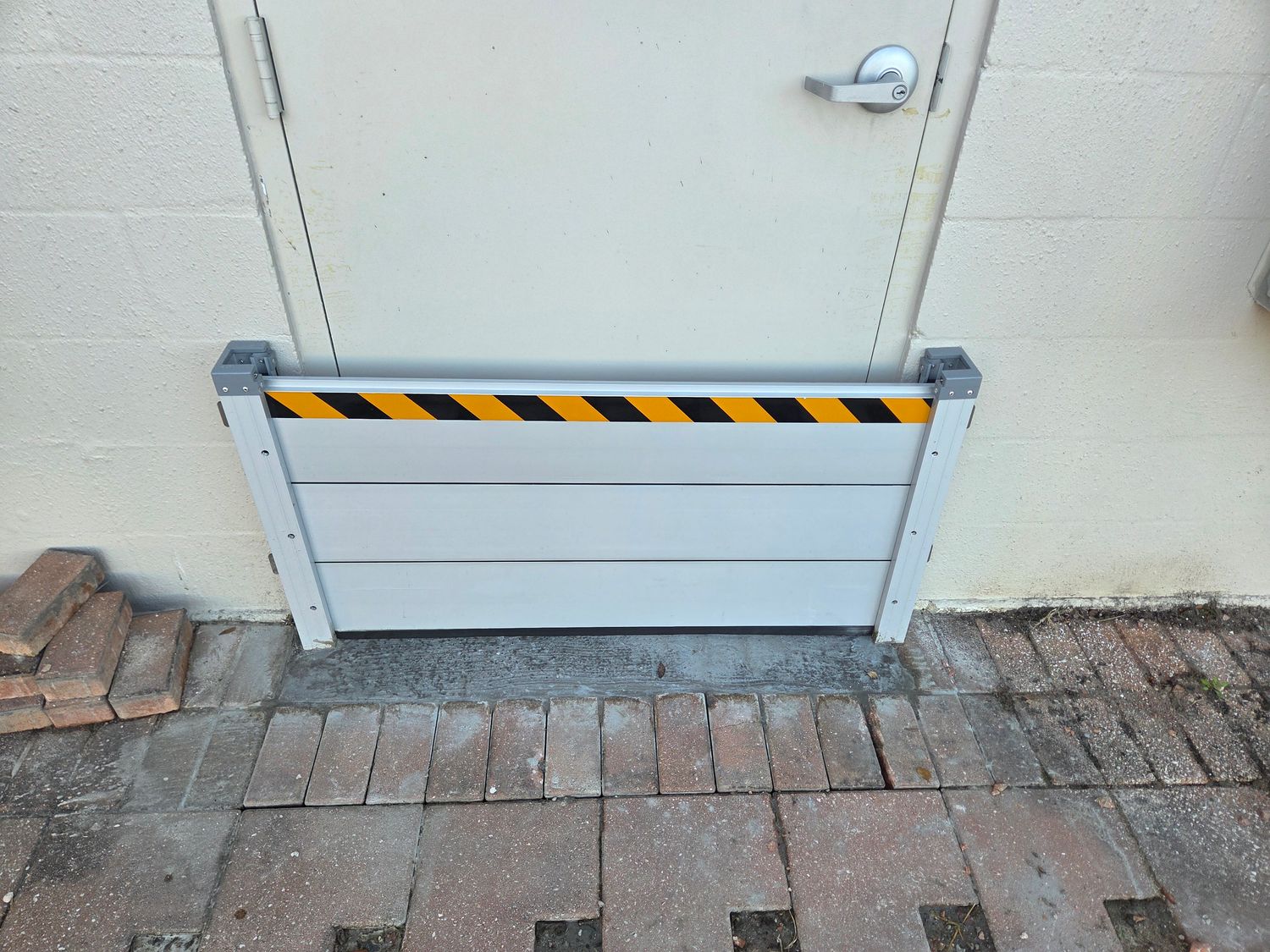 23" Set of The Outside Brackets