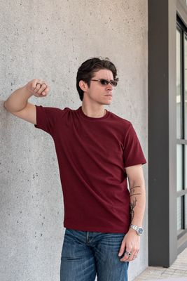 Básica Texturizada color guindo