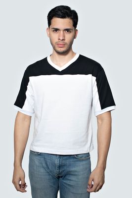 Boxy Fit Combinada color blanco con negro