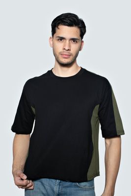 Boxy Fit Combinada color negro con verde