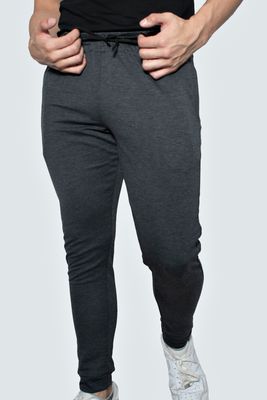 Joggers color gris oscuro