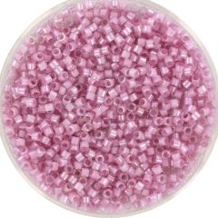 Miyuki Delica 11/0 - DB0072 - Lined Pale Lilac Ab