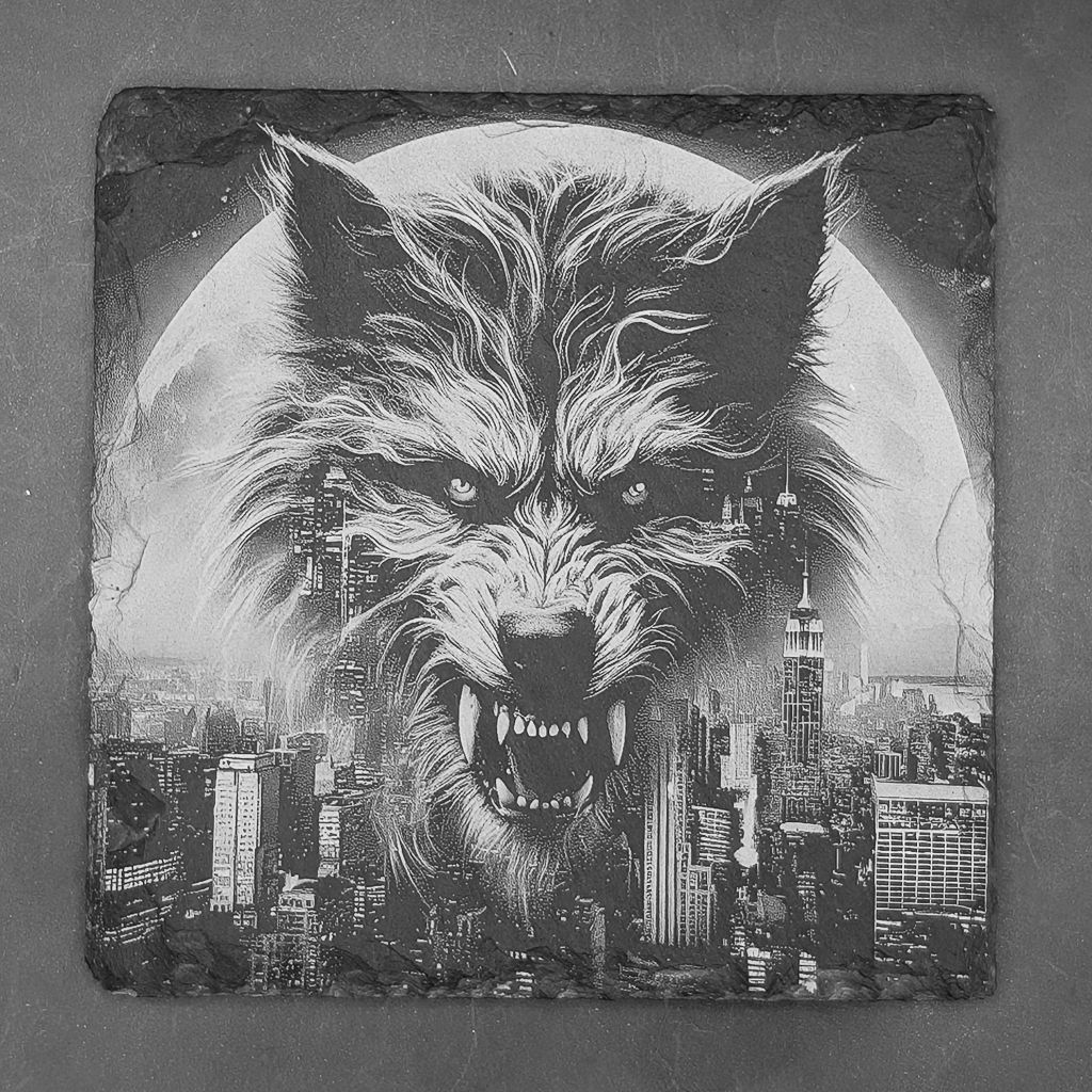 Leistenen onderzetter - Gravure met weerwolf