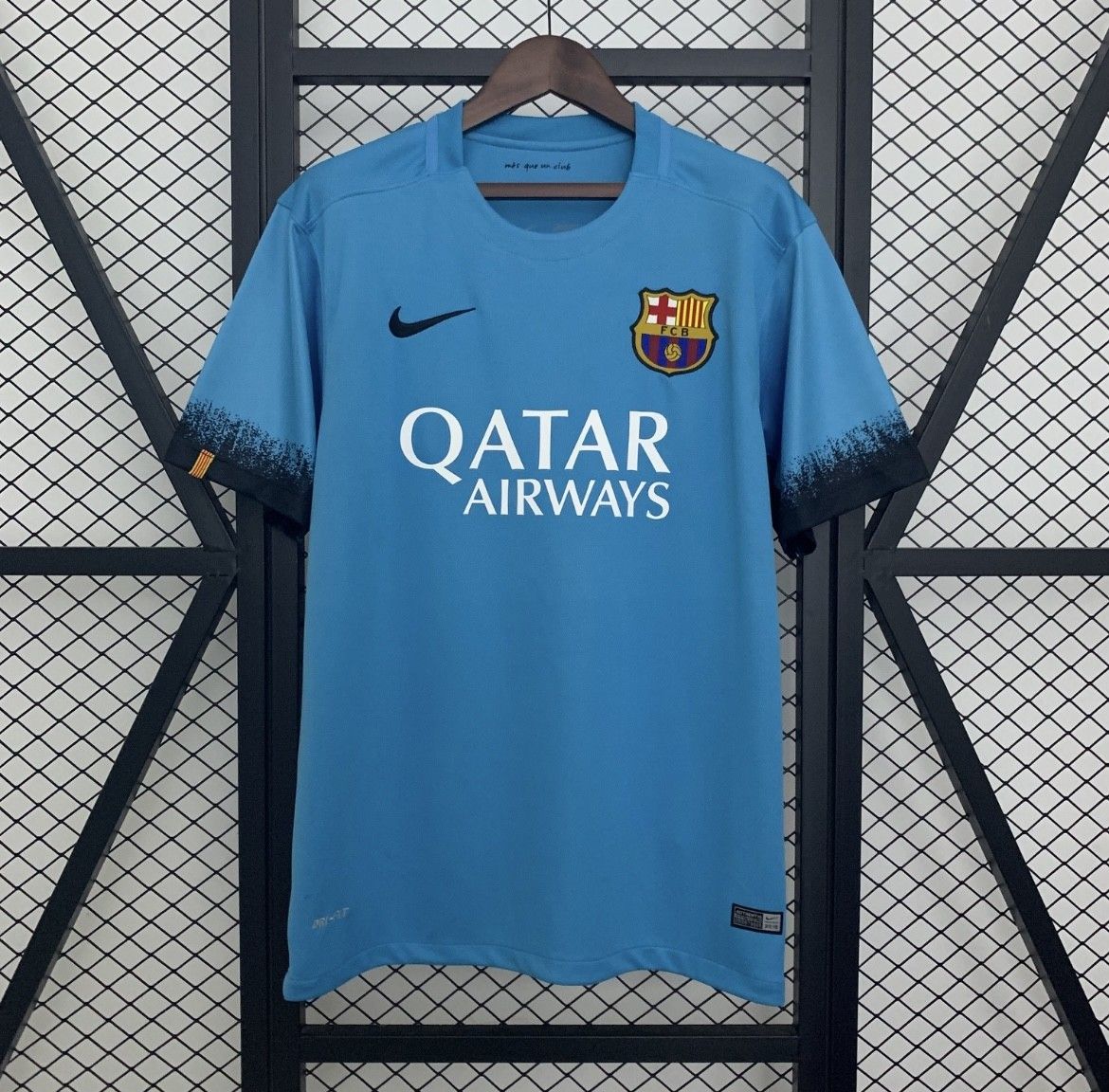 Barcelona 2015/16 Retro Third Away Kit