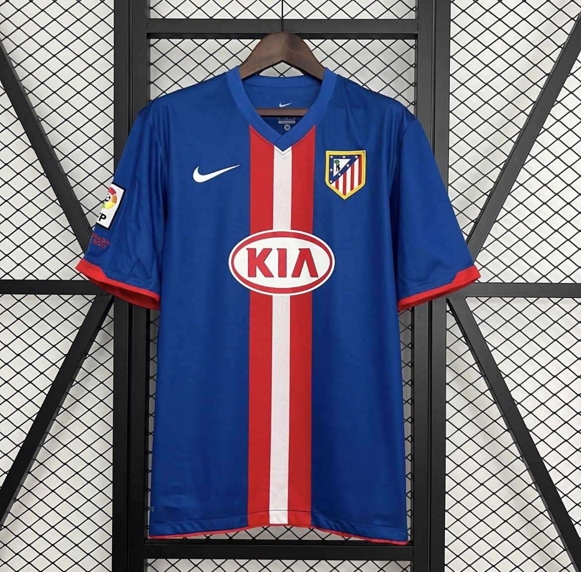 Atletico Madrid 2010/11 Retro Away Kit