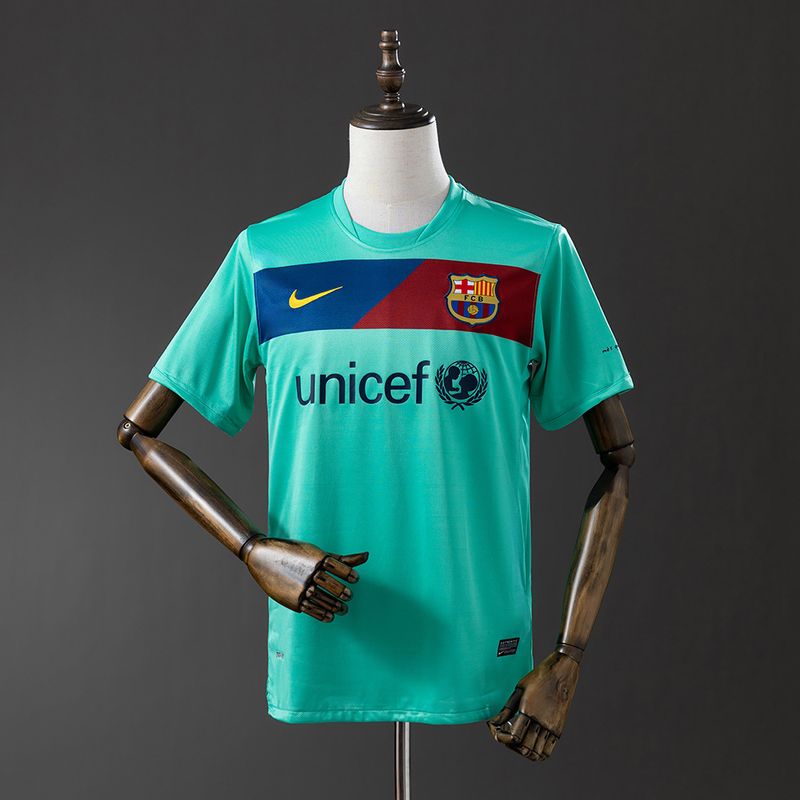 Barcelona 2010/11 Retro Away Kit