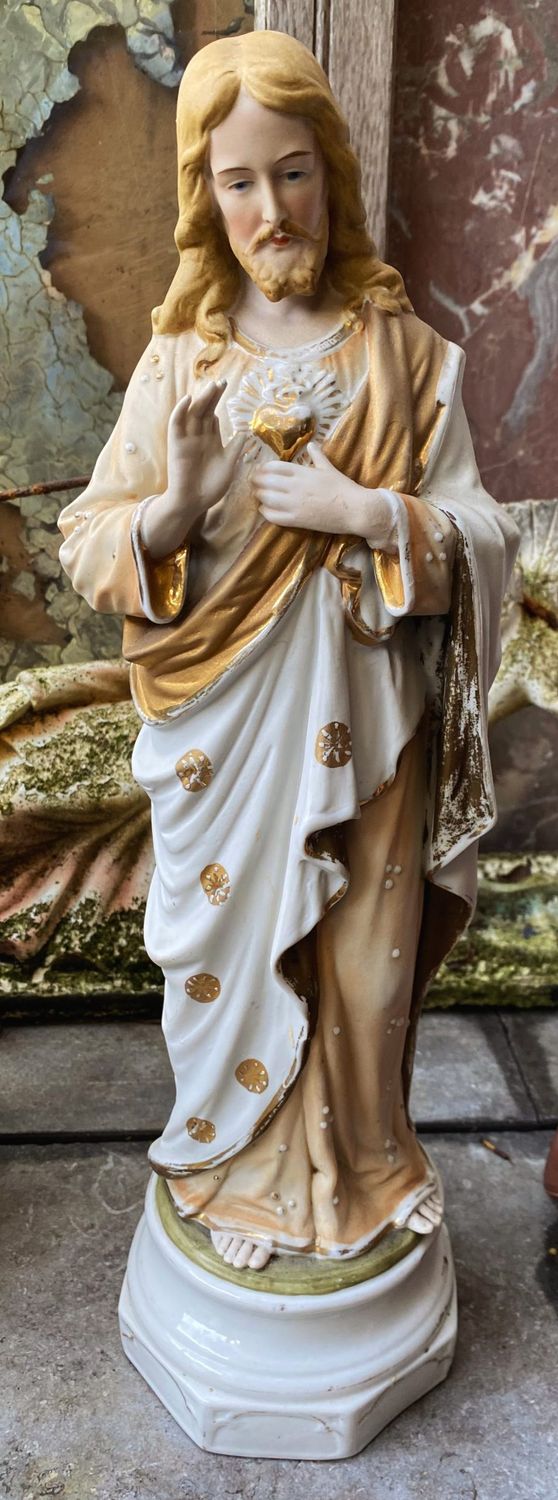Antiek Heilig Hart beeld van Jezus Christus in meerkleurig biscuit, ca. begin 20e eeuw
