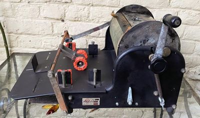 Unieke handbediende stencilmachine Rotabel - Industrieel erfgoed uit de jaren 50 Unieke handbediende stencilmachine Rotabel - Industrieel erfgoed uit de jaren 50