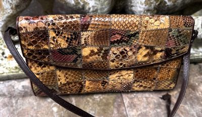 Meerkleurige slangenleren retro avondhandtas, gemerkt Lupalsax – ca. 1950‑1960