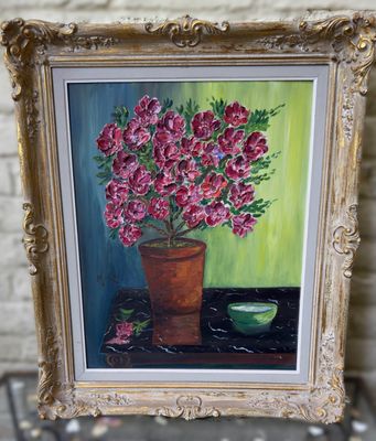 Meesterwerk van Intieme Rust en Tijdloze Elegantie – Gesigneerd Stilleven van M. Levis