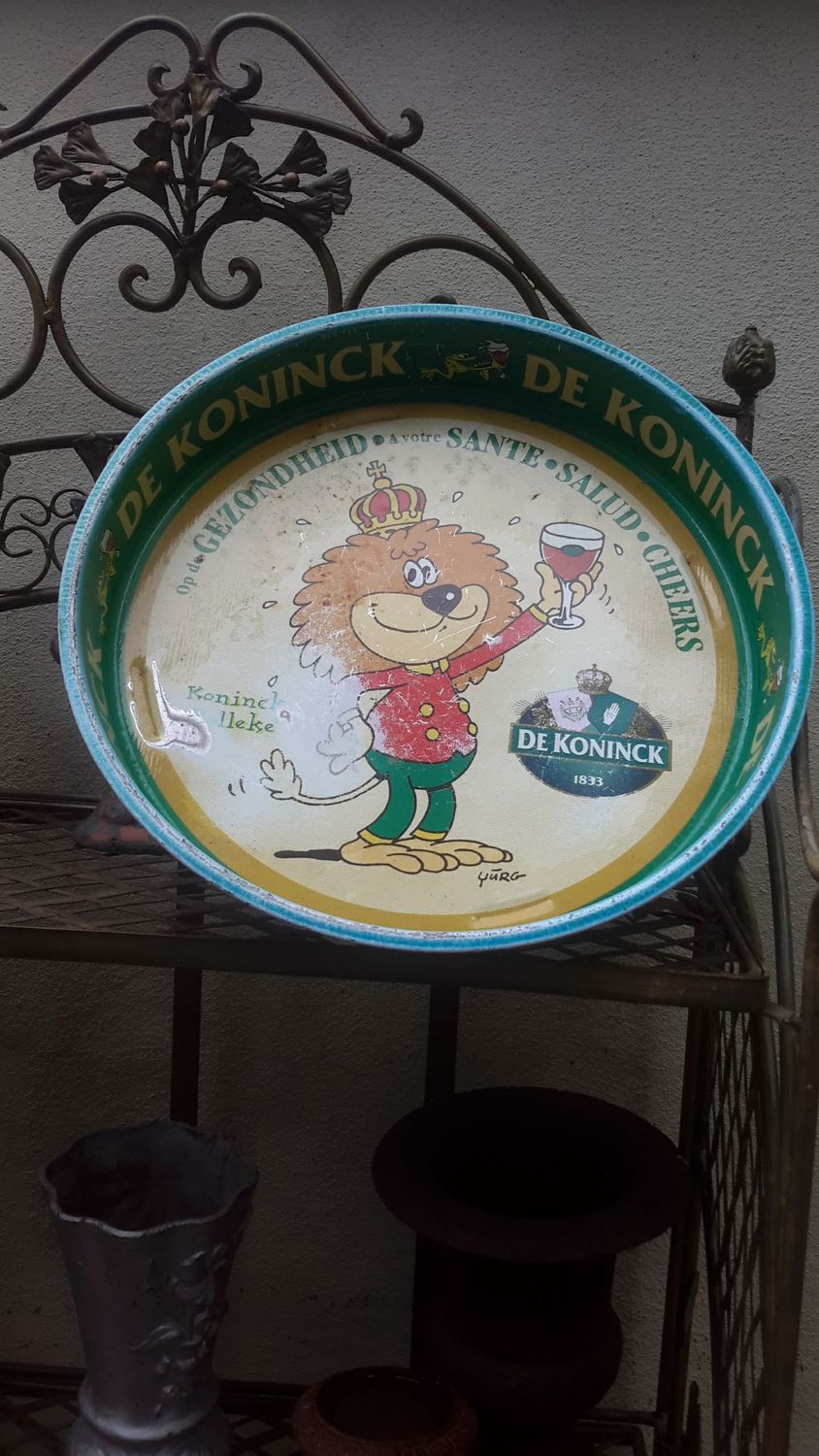 Blikken opdienblad De Koninck Bolleke – Illustratie van Yurg, ca. 20ste eeuw