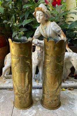 Authentiek paar bewerkte koperen obussen – Wereldoorlog I, gedreven decor met symbool van vrede/ Paix