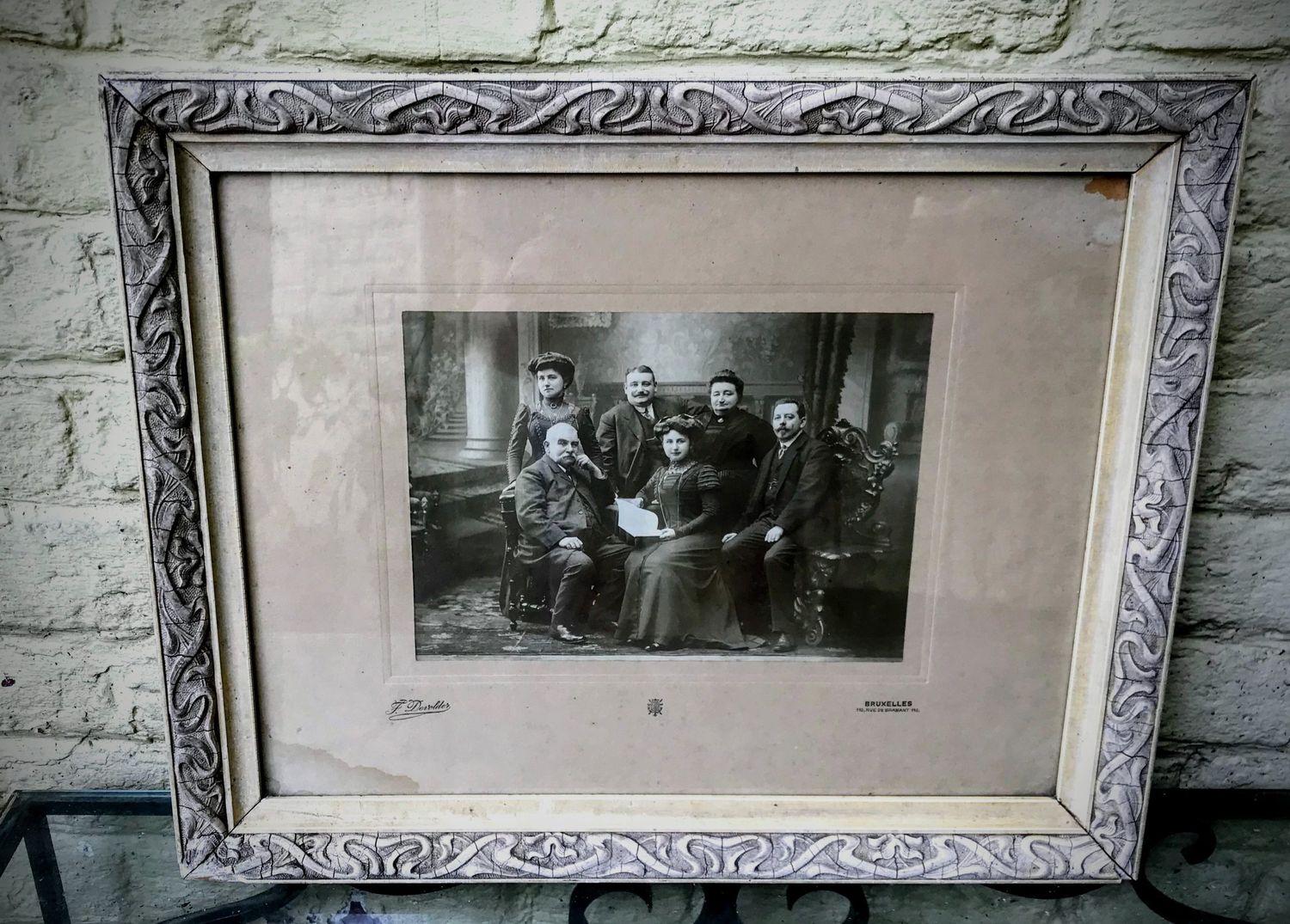 Antieke fotokader burgergezin Yvoir – F. Devolder, 1882