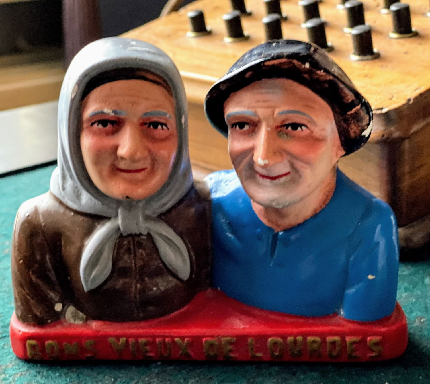 Zeldzaam Lourdes beeldje – Bon Vieux de Lourdes ca. 1920