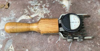 Originele DDR Weerstandsmeter – Industrieel Erfgoed uit Oost-Duitsland ca. midden 20e eeuw