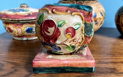 Bolvormig asbakje Ceramique Rigo – Brussels design jaren ’60