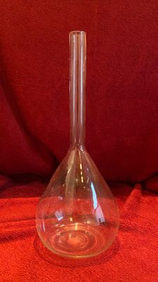 Vintage Sovjet‑laboratoriumfles met lange hals – ca. 1970