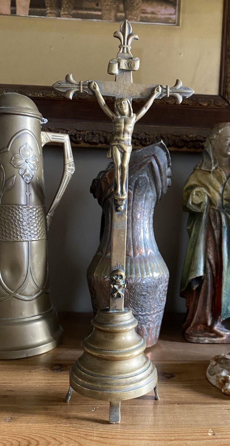 Zeldzaam Frans Altaarkruis in Brons – 18e Eeuws Meesterwerk