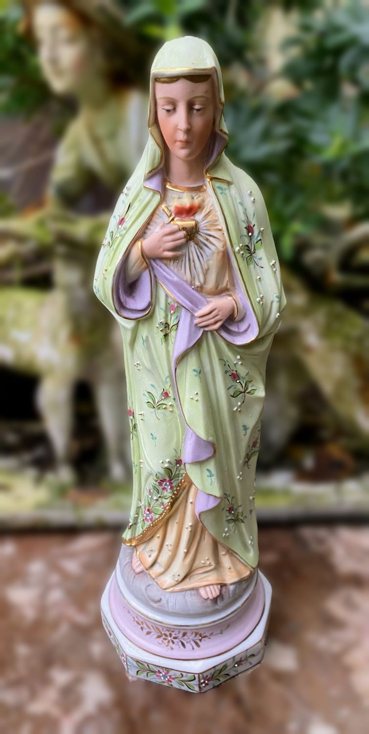 Prachtig polychroom biscuit porselein beeld – Heilig Hart Maagd Maria (ca. 20e eeuw)