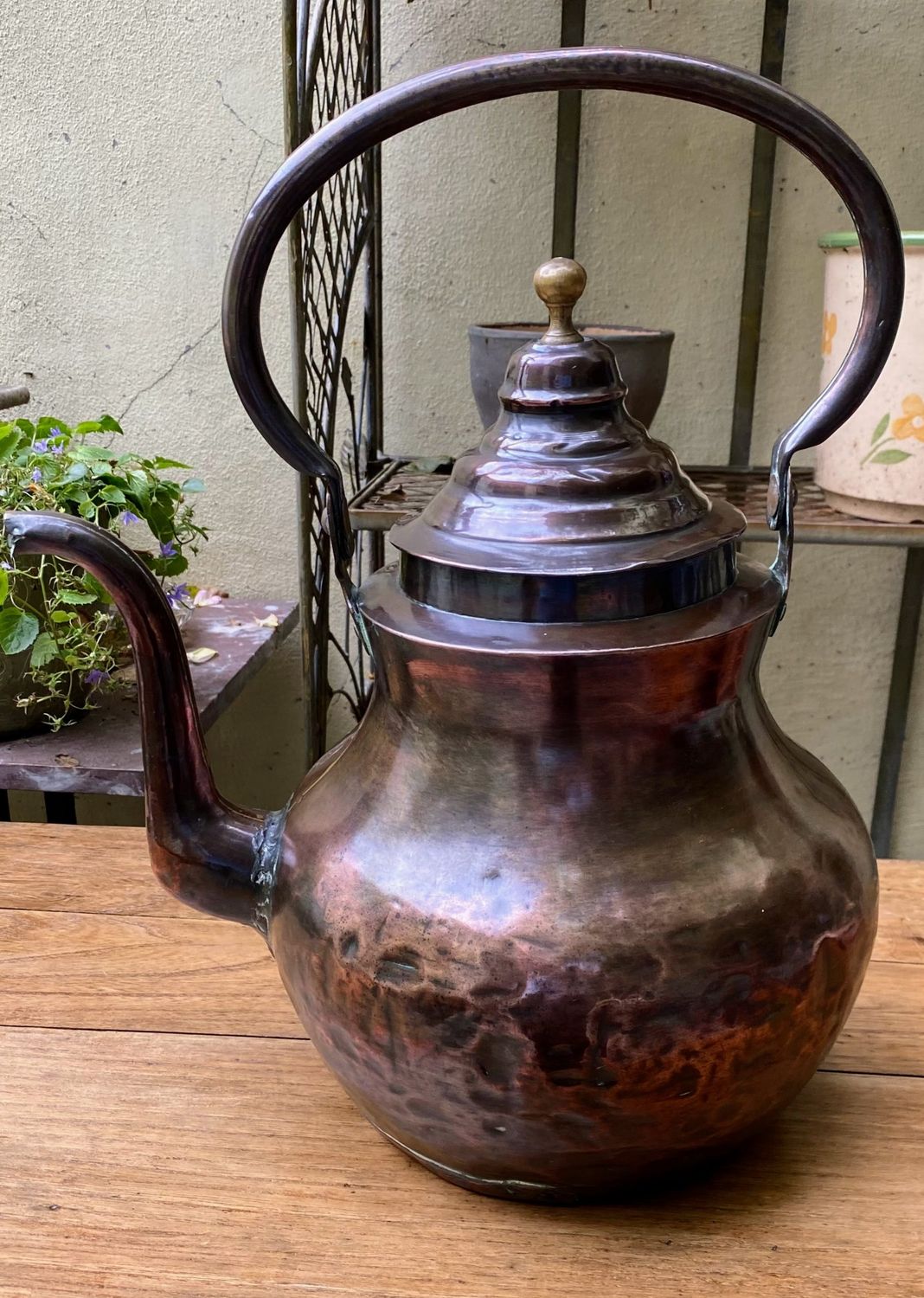 Antieke Hollandse roodkoperen waterketel – 19de eeuw, ketellapper herstel