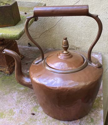 Zeldzame roodkoperen Abdijketel – Gesloten laswerk en vaste hengel – ca. begin 20e eeuw