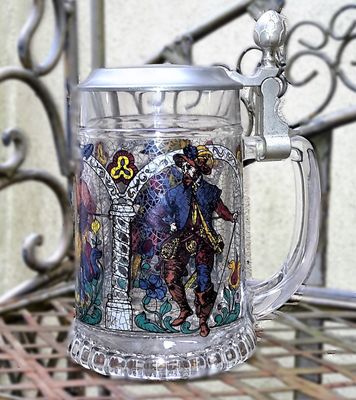 Vintage Duitse bierpul met tinnen deksel – Riddermotieven (ca. 1960–1970)