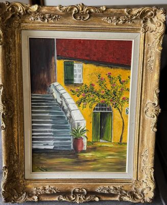 Een zonovergoten mediteraanse gevel met een open groene poort naar het Onbekende – Een schilderij van M. Levis dat tijdloze charme uitstraalt