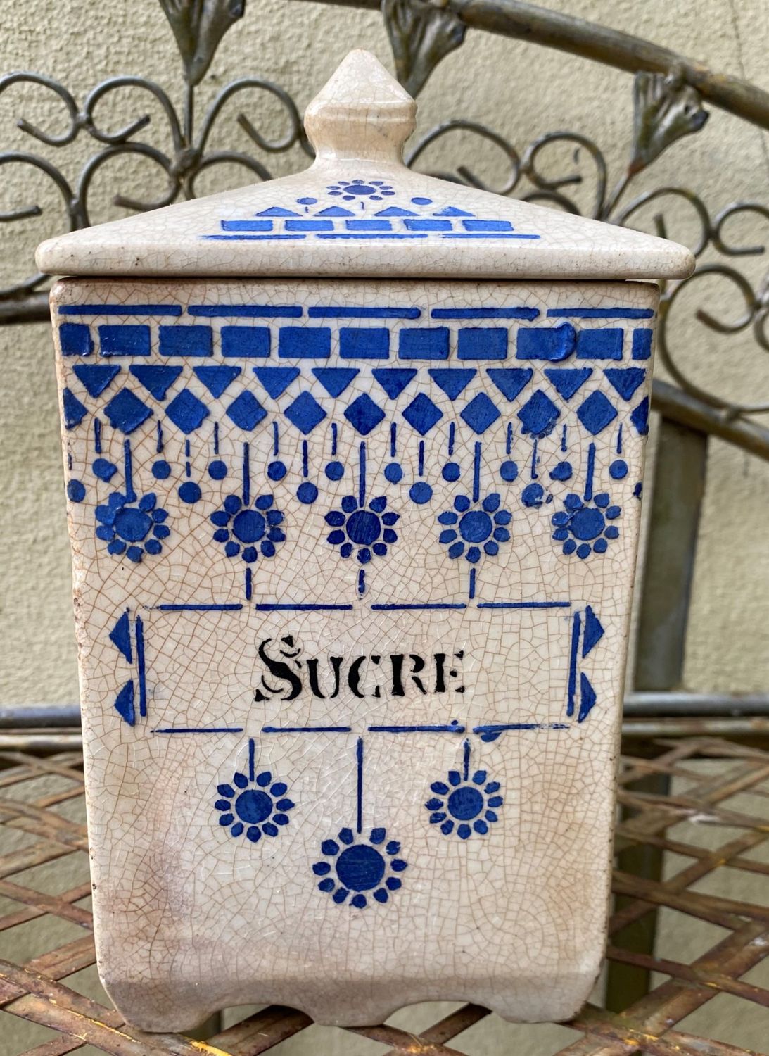 Antieke art deco stijl "Sucre" voorraadpot met deksel