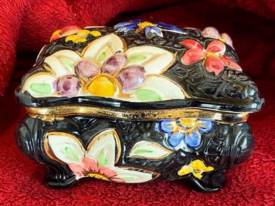 Art deco dekseldoos decor Mikado van Hubert Bequet Quaregnon