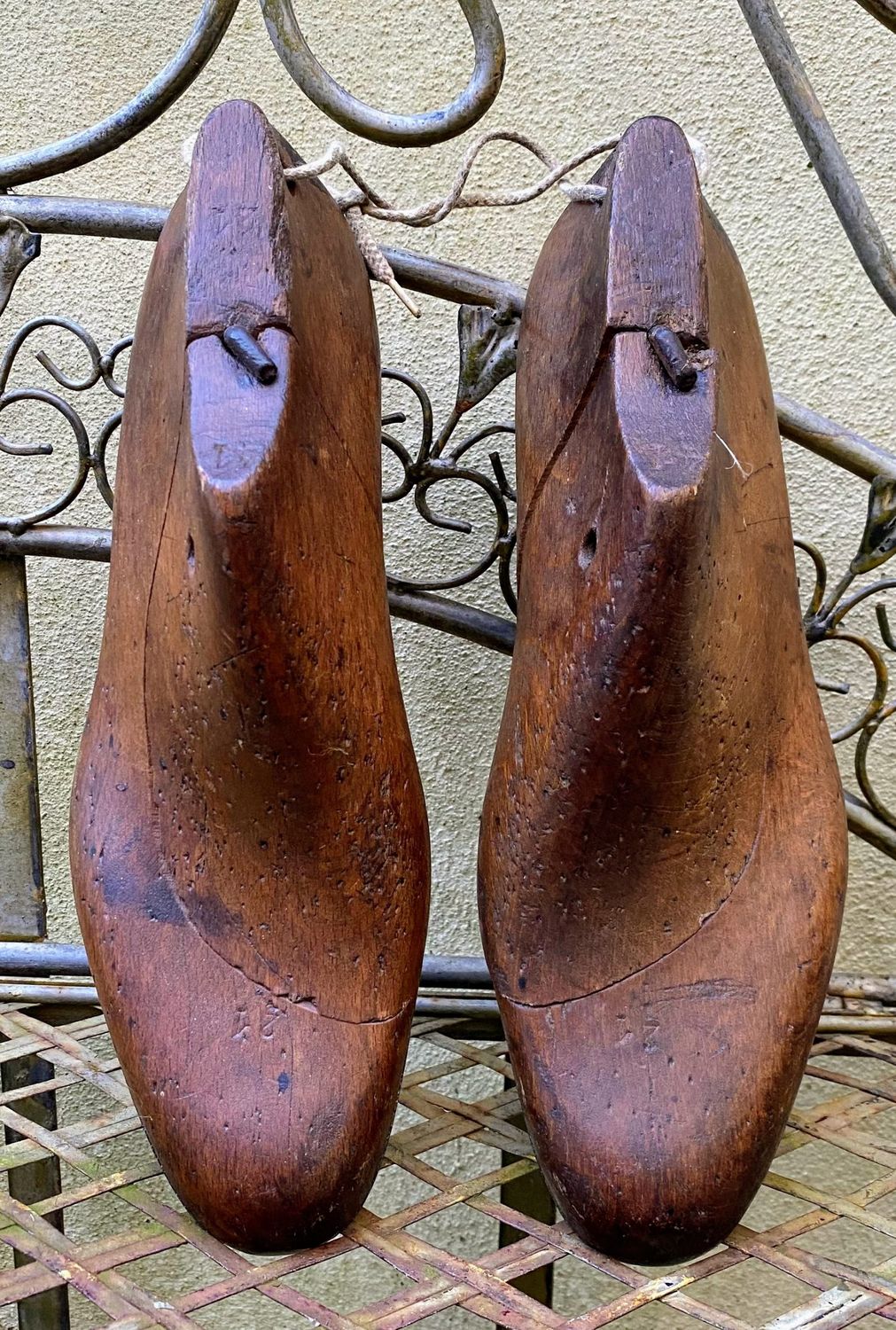 Koppel Originele antieke houten schoenleesten - maat 41