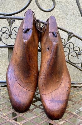 Koppel Originele antieke houten schoenleesten - maat 41,5