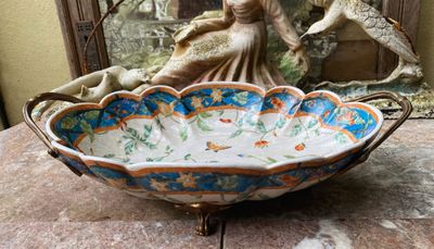 Prachtige rijk gedecoreerde porseleinen fruitschaal in art nouveau style